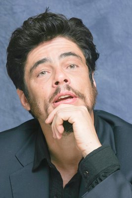 Benicio Del Toro Poster G611996