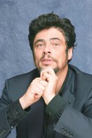 Benicio Del Toro magic mug #G612019