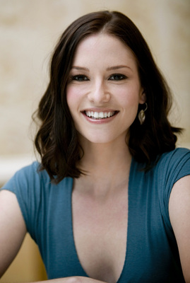 Chyler Leigh - Greys Anatomy Press Conference x4 HQ hoodie