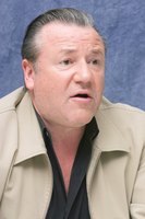 Ray Winstone Mouse Pad G615734