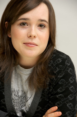 Ellen Page Mouse Pad G617909