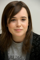 Ellen Page sweatshirt #1047178