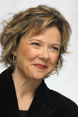 Annette Bening Mouse Pad G624035