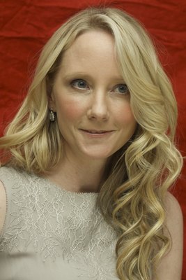 Anne Heche puzzle G628290