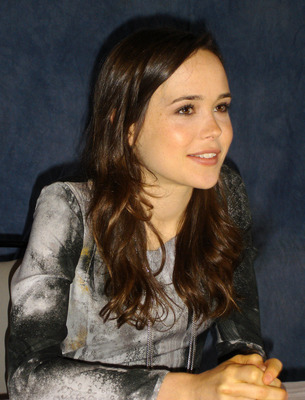 Ellen Page Poster G628913