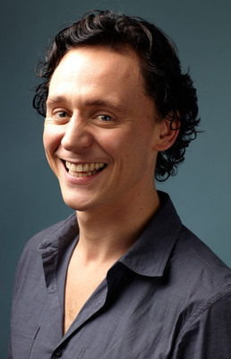 Tom Hiddleston magic mug #G632878
