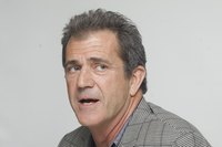 Mel Gibson hoodie #1074660