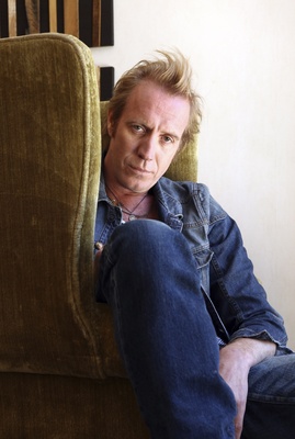Rhys Ifans Poster G639535