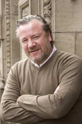 Ray Winstone Poster G640767