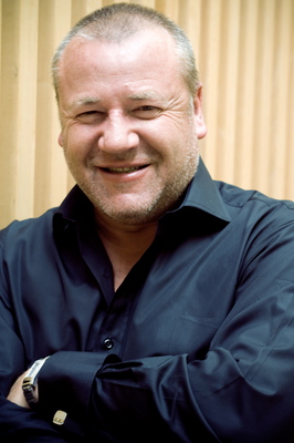 Ray Winstone Poster G640778