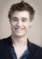 Max Irons Mouse Pad G640846