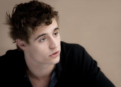 Max Irons Stickers G640857
