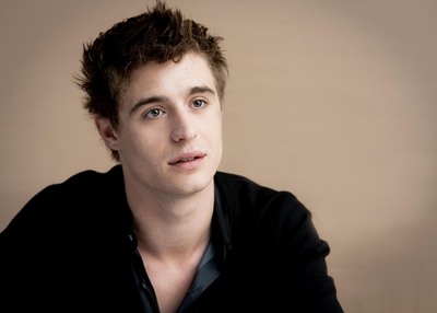Max Irons Poster G640858