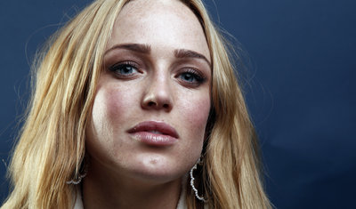 Caity Lotz Poster G655364