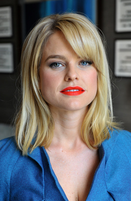 Alice Eve Poster G657305