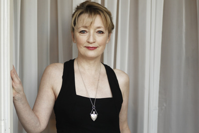 Lesley Manville Stickers G659526