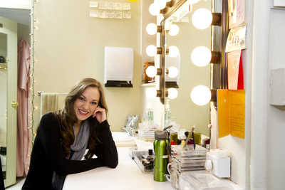 Laura Osnes Poster G661302