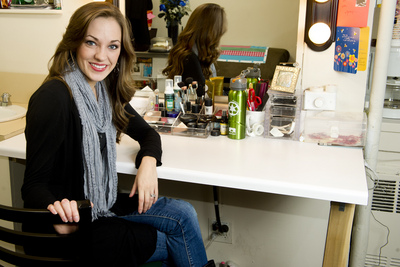 Laura Osnes Stickers G661318