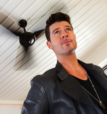 Robin Thicke Poster G663358