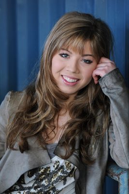 Jennette McCurdy Stickers G665408