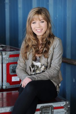 Jennette McCurdy Stickers G665431