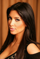 Kim Kardashian Longsleeve T-shirt #1114701