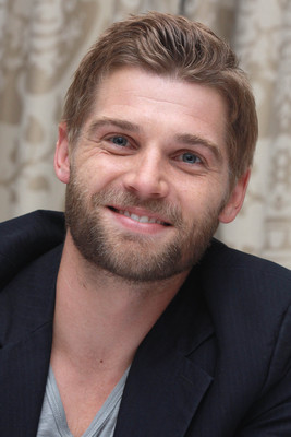 Mike Vogel Stickers G675978