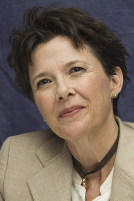 Annette Bening puzzle G678433