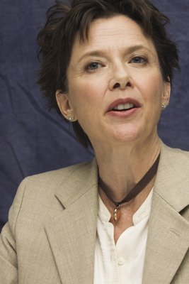Annette Bening puzzle G678480