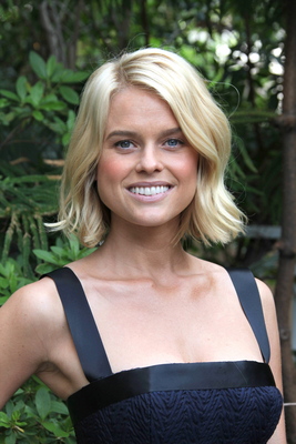 Alice Eve Poster G680314