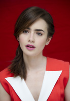 Lily Collins t-shirt #1127634