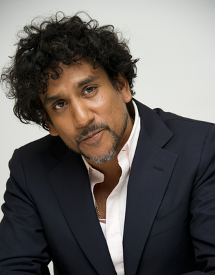 Naveen Andrews puzzle G682023