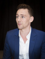 Tom Hiddleston t-shirt #1129033