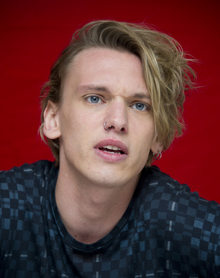 Jamie Campbell Bower Poster G685195 - IcePoster.com
