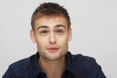 Douglas Booth Stickers G685220