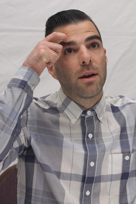 Zachary Quinto Poster G687253