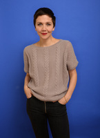 Maggie Gyllenhaal sweatshirt #1140547
