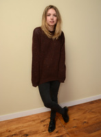 Hannah Murray sweatshirt #1140666