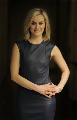 Taylor Schilling Poster G691309