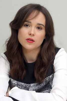 Ellen Page Stickers G694171