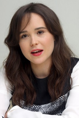 Ellen Page Poster G694178