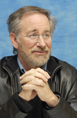 Steven Spielberg Poster G701377