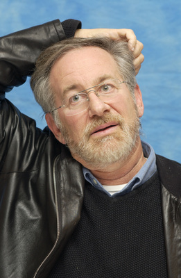 Steven Spielberg Poster G701382