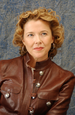 Annette Bening puzzle G707975