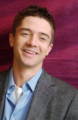 Topher Grace Poster G711156