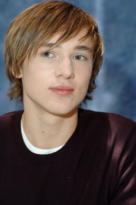 William Moseley Poster G711755