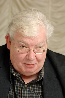 Richard Griffiths Poster G717476