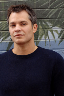 Timothy Olyphant Stickers G718536