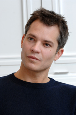 Timothy Olyphant Stickers G718537