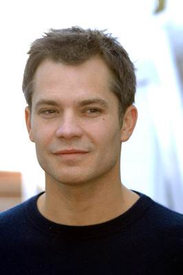 Timothy Olyphant Poster G718539